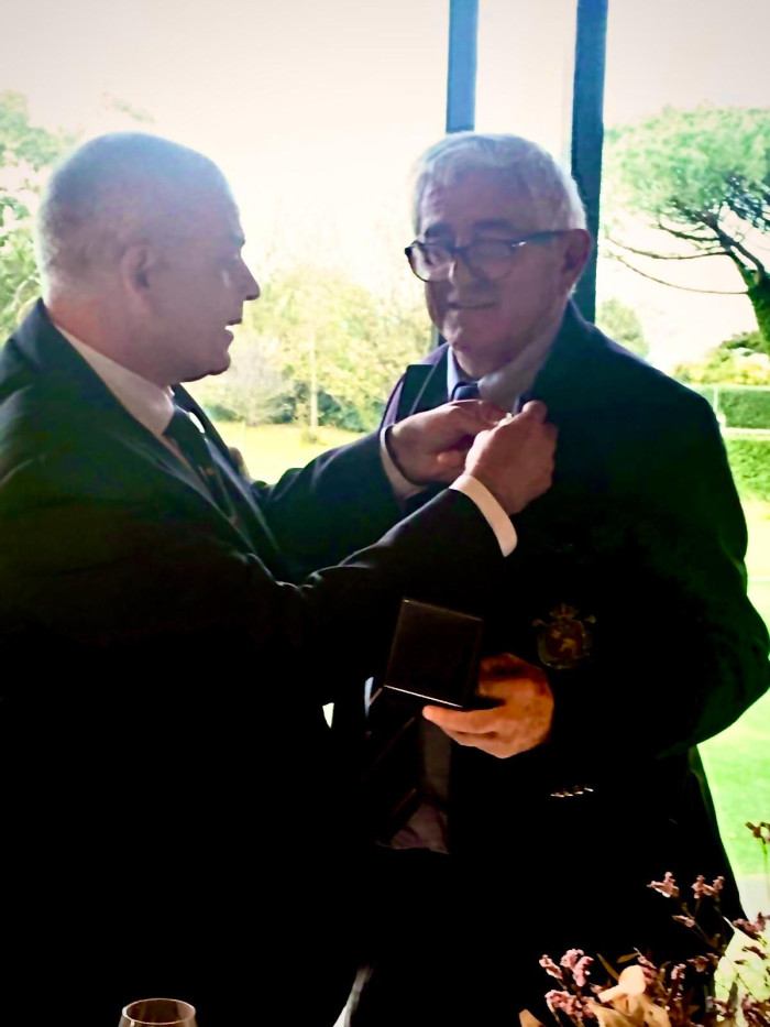 Homenaje a Gonzalo Escauriaza